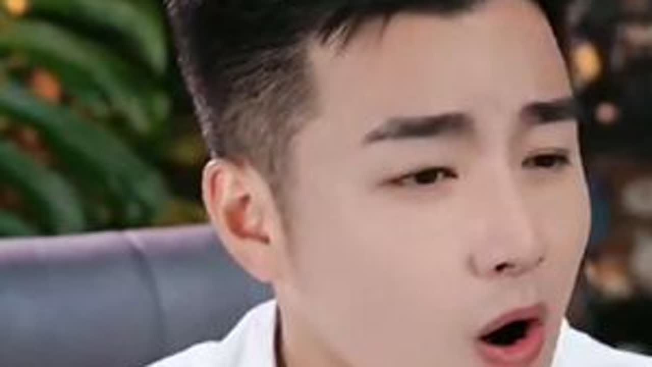 闫东直播间演唱新歌《渡》