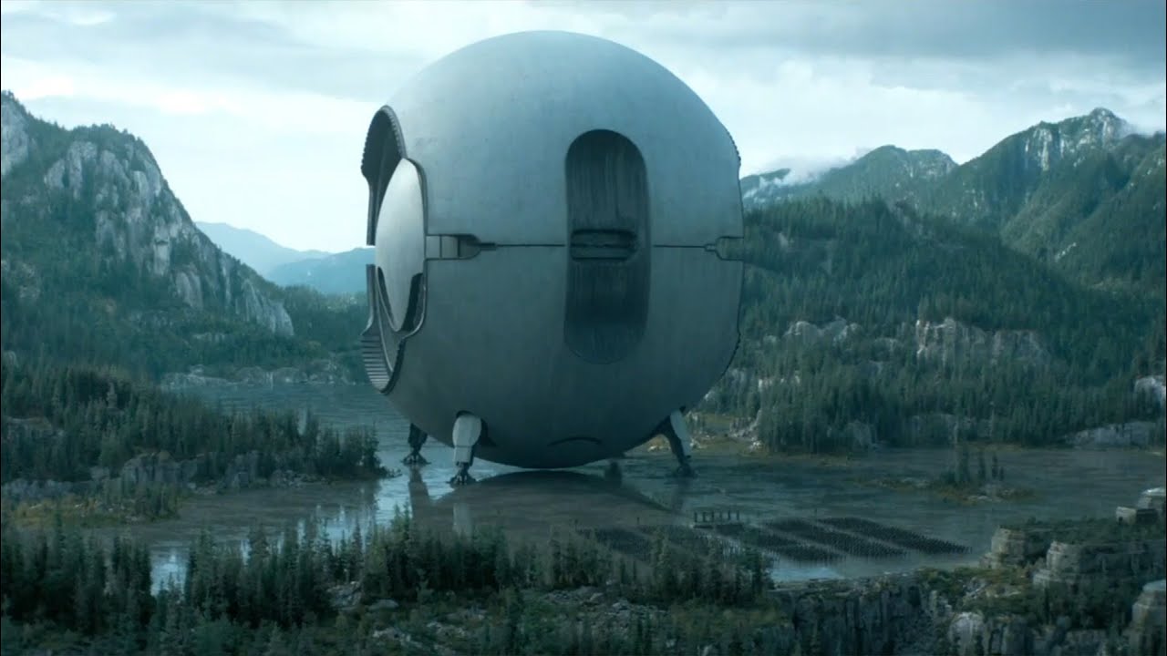DUNE - The Spacing Guild representatives arrive at Caladan home of House Atreides