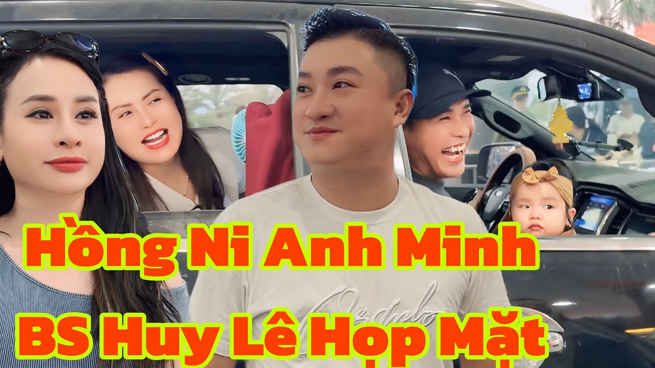Hồng Ni BS Huy Lê Vợ Chồng Anh Lê Minh Gặp Nhau Tại Sân Bay Phù Cát 
