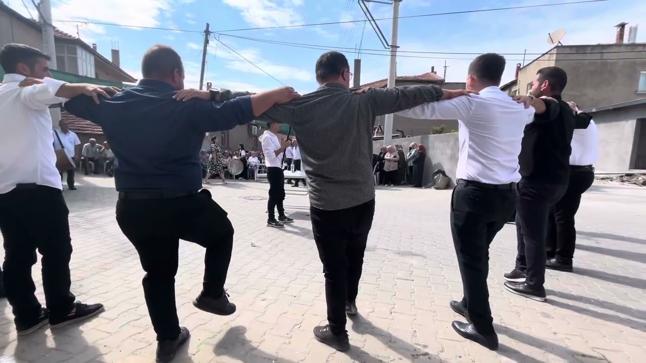 Gideceğim gurbet eldir