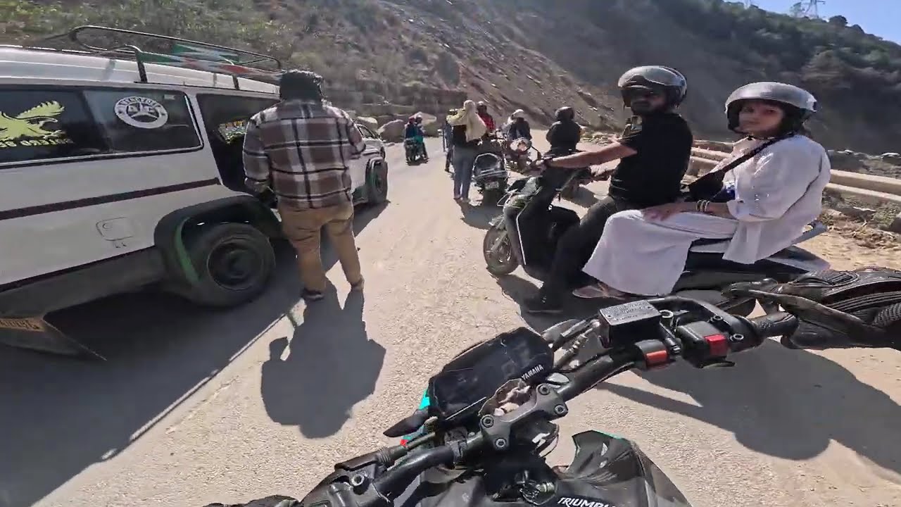 LIVE BIKE CRASHED ON NARENDRA NAGAR | ride safe khatarnak crashed ho gaya #ridewithsafee