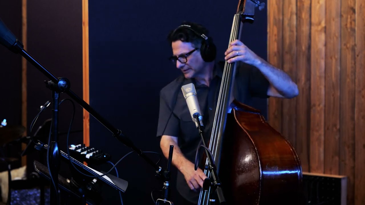 In Studio Performance 