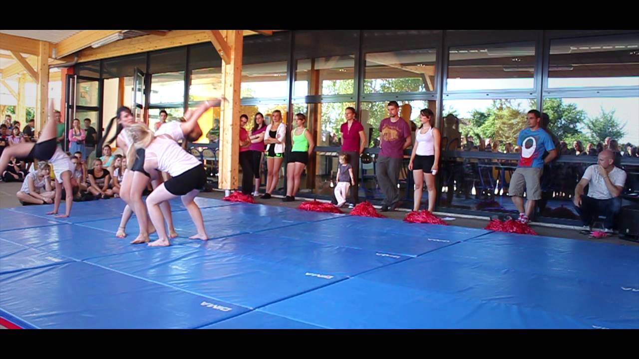 Pom Pom Girls Acrosport