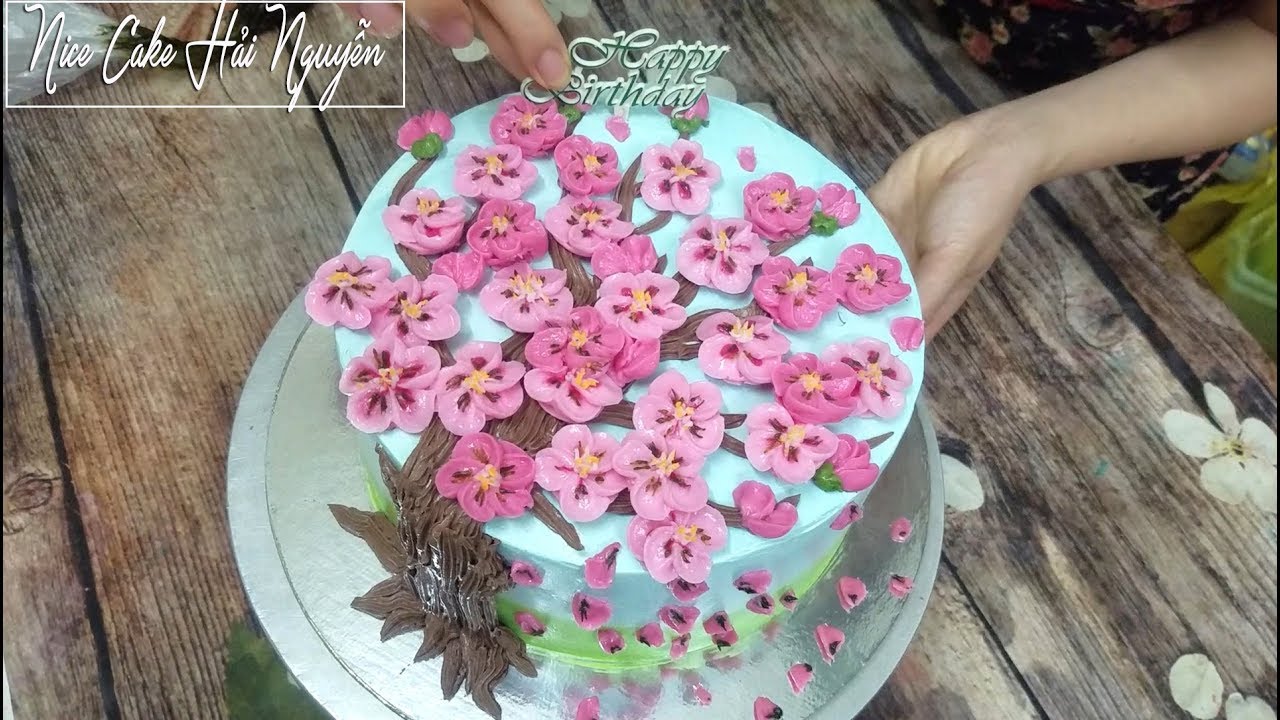 Trang Trí Bánh Sinh Nhật Đẹp Với Hoa Đào Sắc Thắm - Decorate Lovely Cake with Cherry flowers