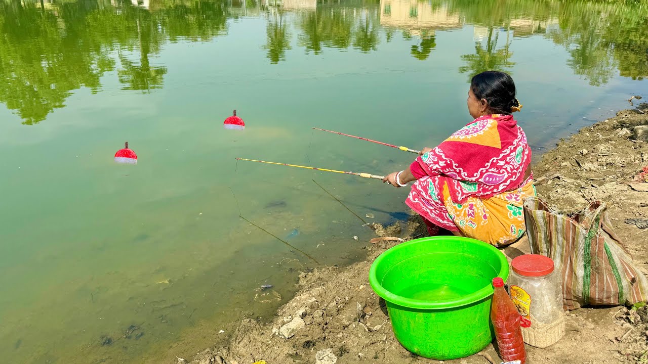 Fishing Video || The old fisherman fishing technique is still different from everyone else's