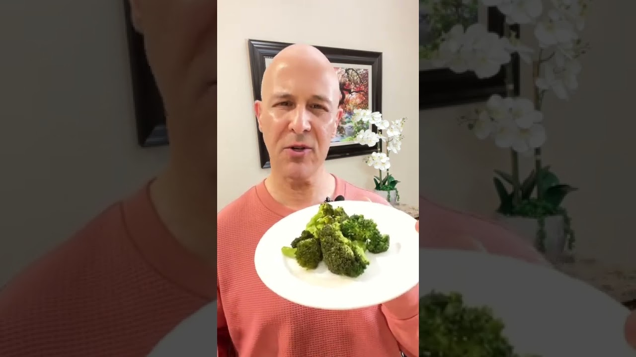 Here&rsquo;s Why You Need to Eat Broccoli 🥦  Dr. Mandell