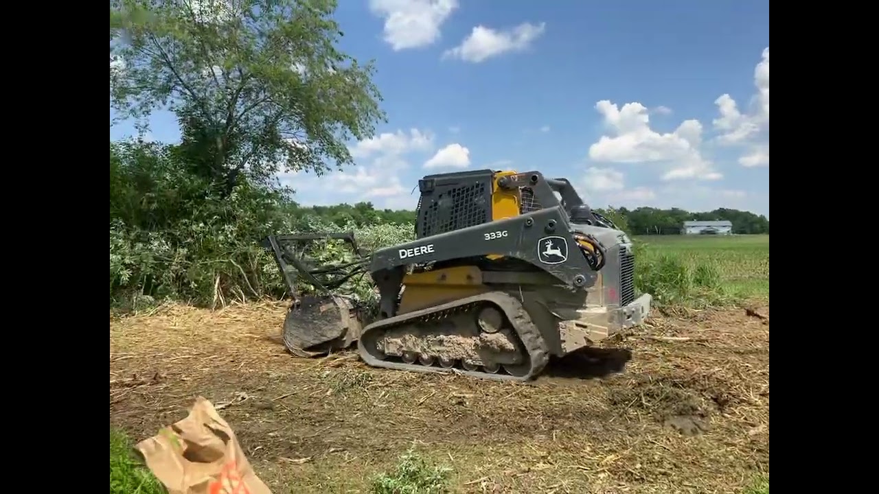 333G John Deere mulching with a MH60D mulching head
