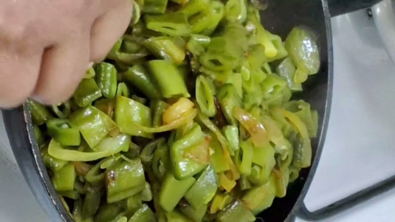 KERALA STYLE AMARAKKA MEZHUKUPURATTI | EASY & TASTY FLAT BEANS STIR FRY | അമരക്ക മെഴുക്കുപുരട്ടി 