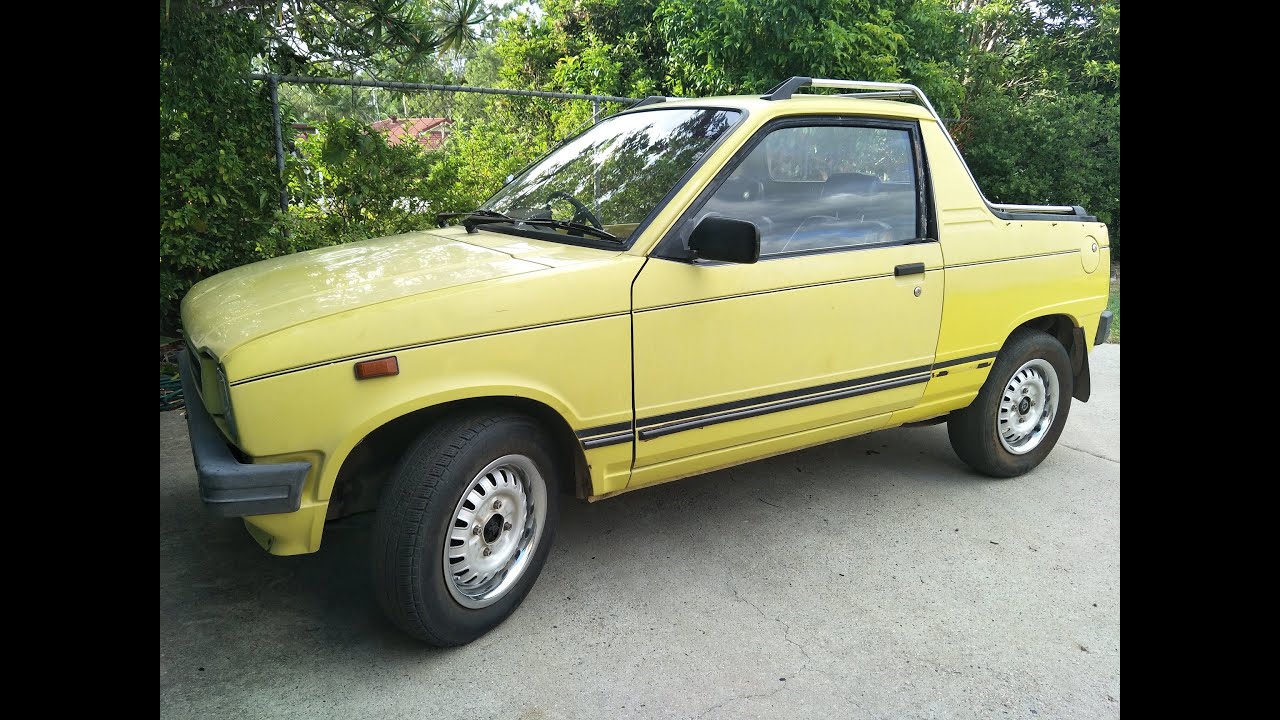 TEENY TINY PICKUP 1986 Suzuki Mighty Boy. WEIRD what I found under the carpet!
