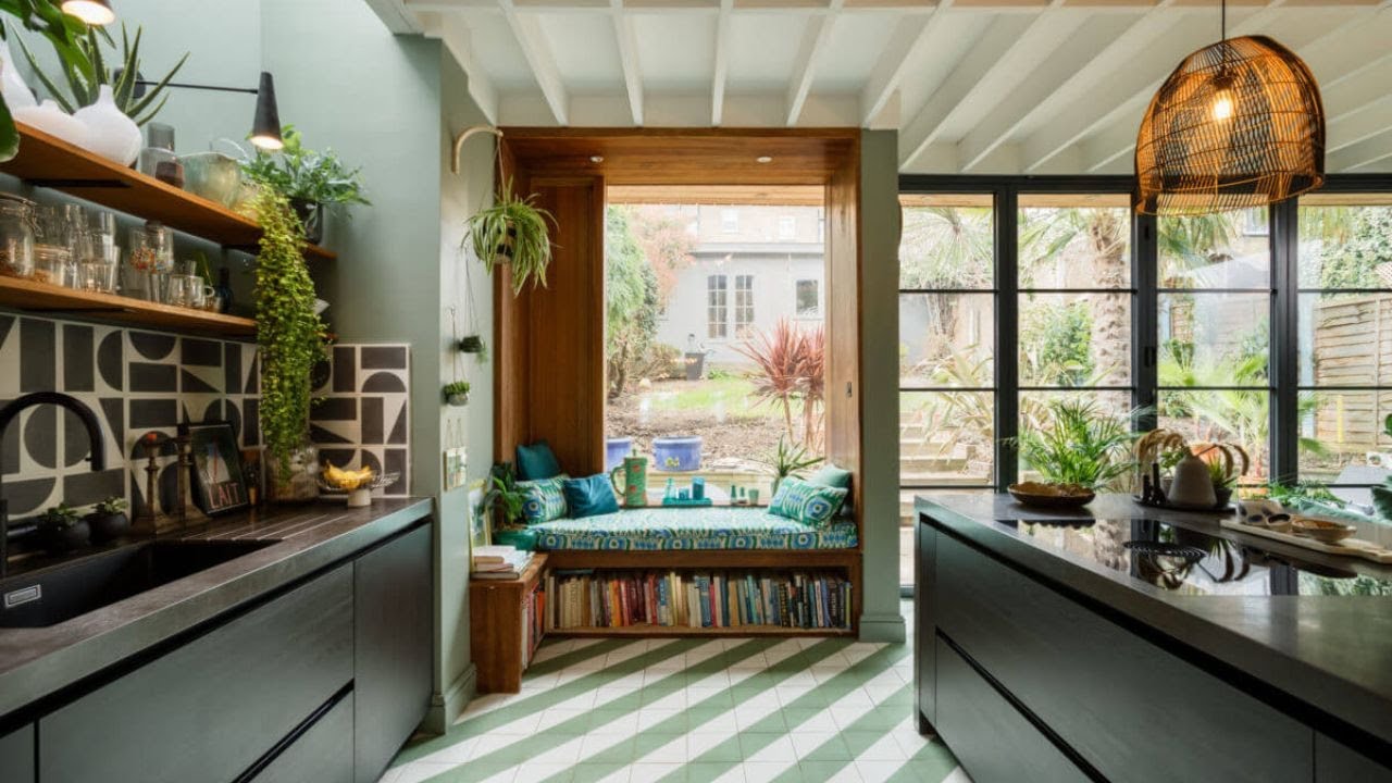 Color Maximalism ▸ Modern Family HOME in London
