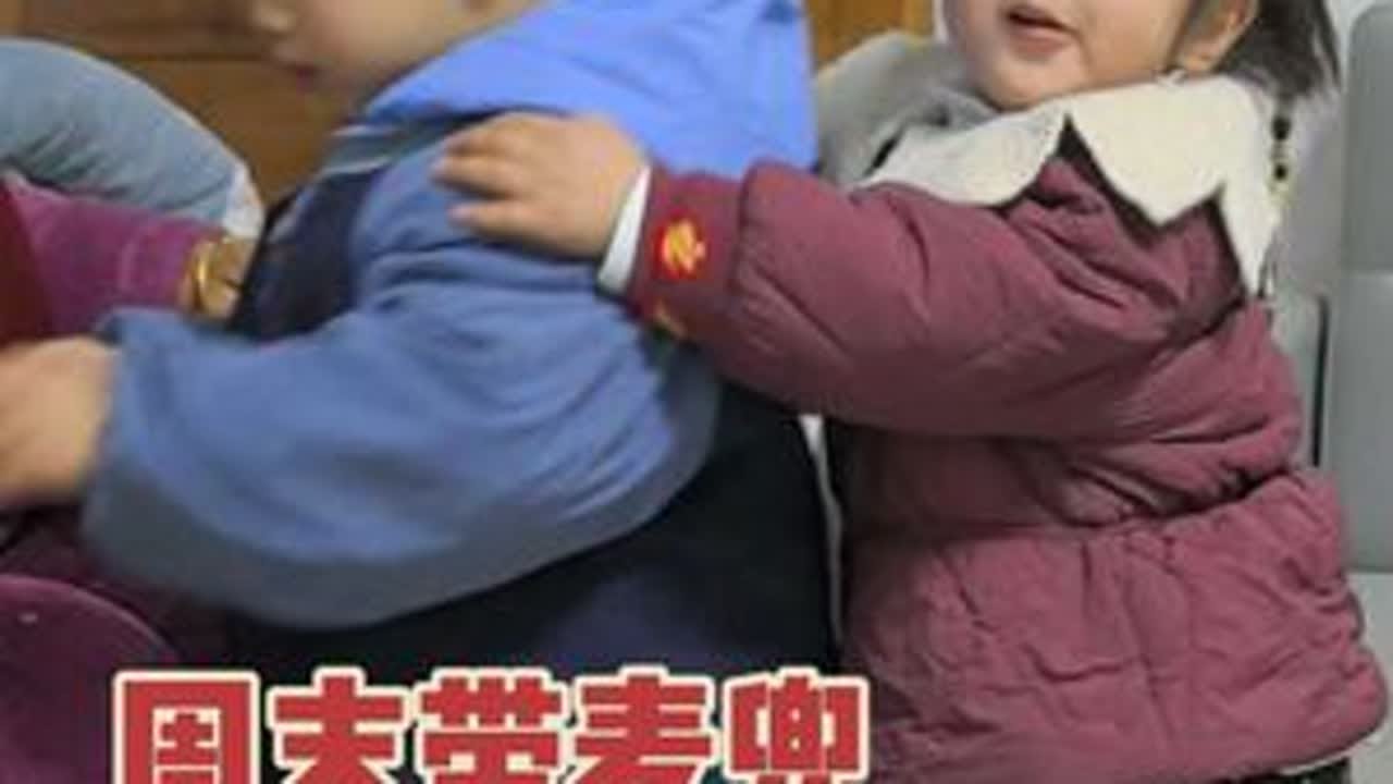 周末带麦兜回老家，两小只又见面了#人类幼崽 #幸福瞬间 #亲子互动 #创作者扶持计划