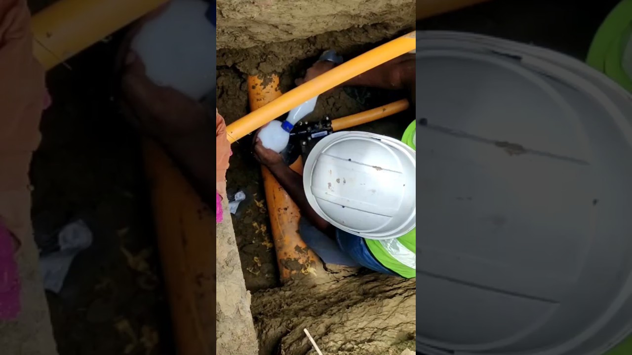 Png gas pipeline joint leak test? png gas pipeline connection. #shorts #shortsfeed #viral #lpg #png