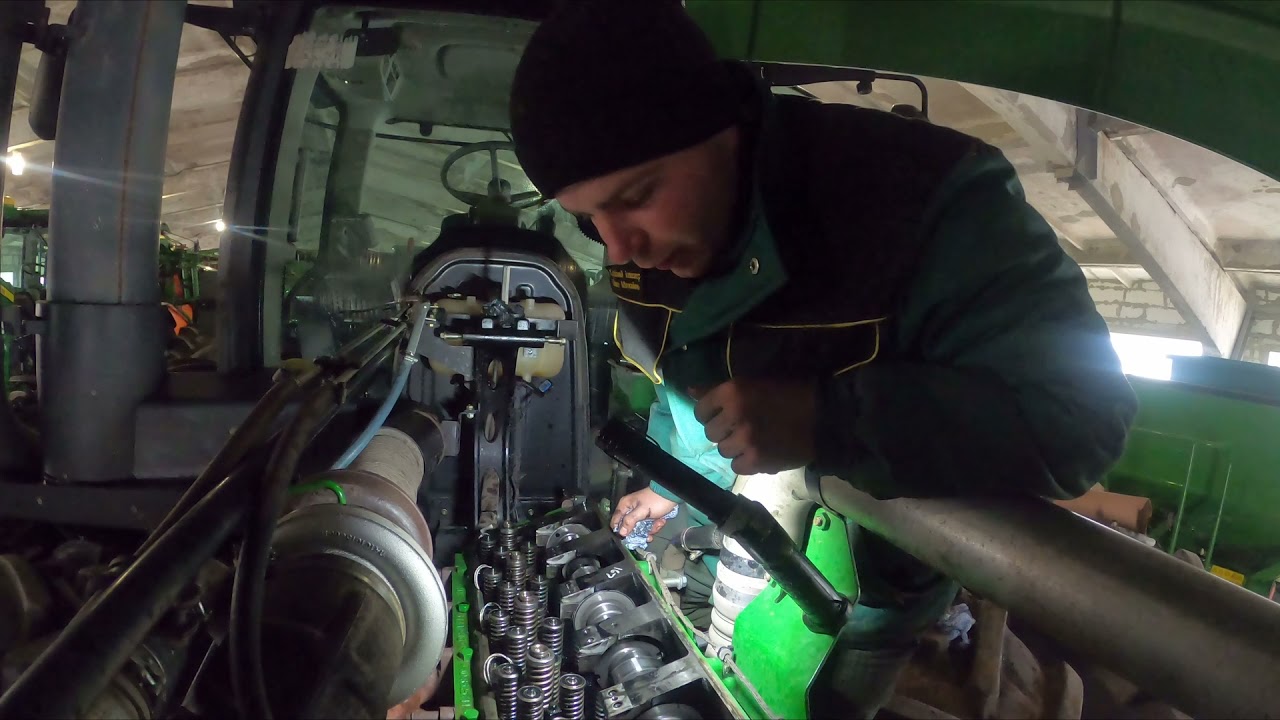 JohnDeere9510R- замена топливных форсунок, регулировка клапанов!