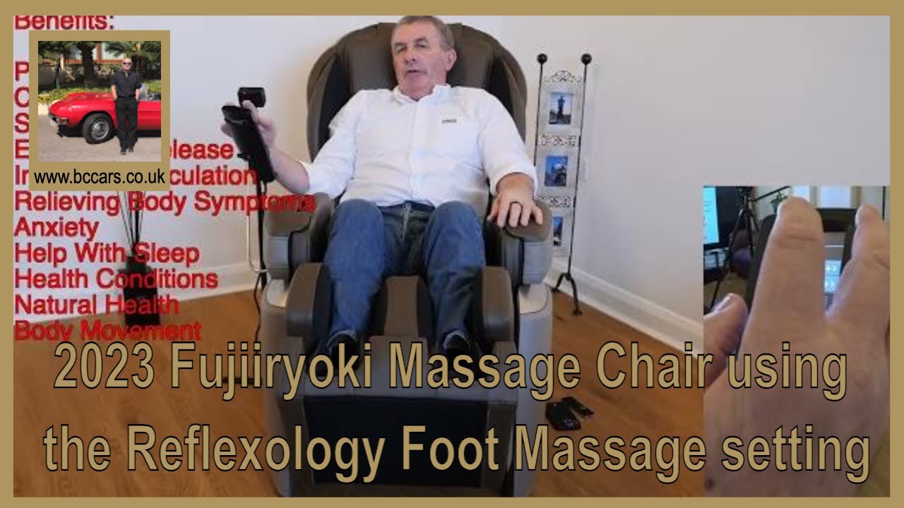 2023 Fujiiryoki Massage Chair using the Reflexology Foot Massage setting