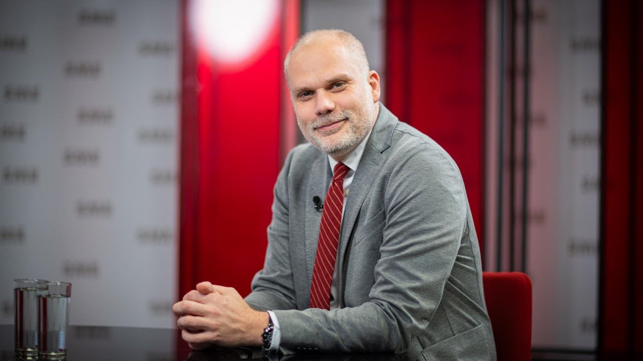 Exminister Sklenár: Rozsah Kaliňákových nákupov v obrane je nevídaný a nemá ucelenú stratégiu