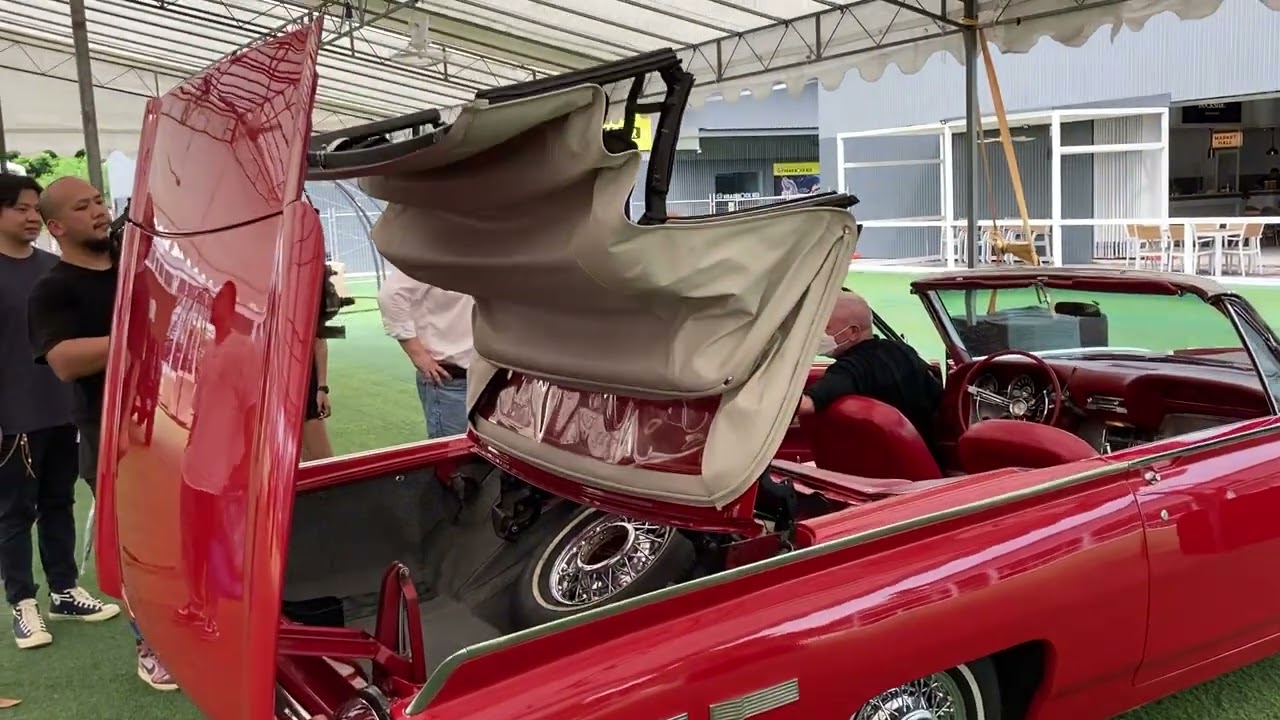 1962 Ford Thunderbird convertible roof in action