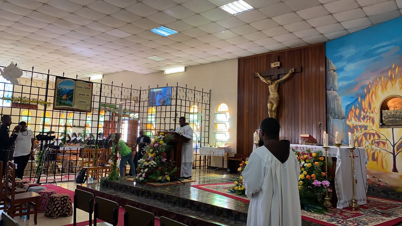 PROFISSÃO RELIGIOSA ( Votos temporários e Solene ) IR. CLARISSAS- Angola