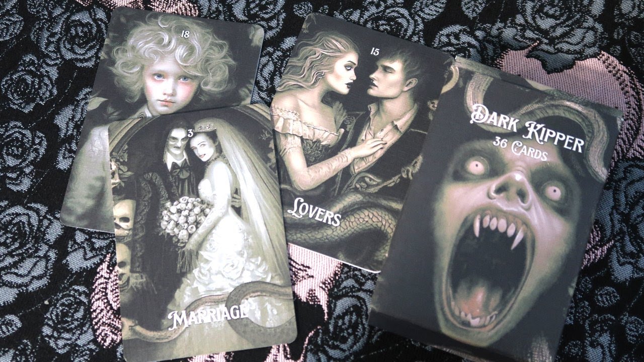 DARK KIPPER Cards 🧛 Deck Review, Flip Through, Unboxing