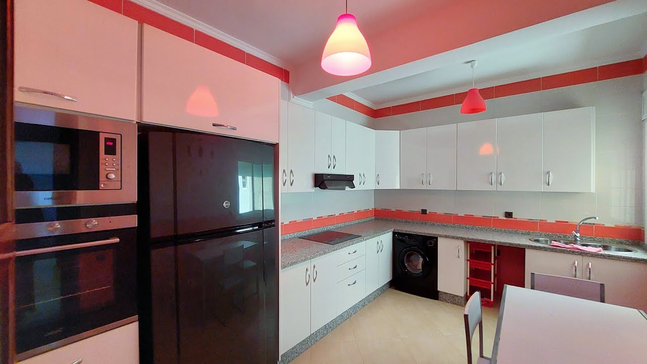 شقة مكونة من ثلاث غرف ومطبخ كبير الحمامة البيضاء تطوان☎️0776548815