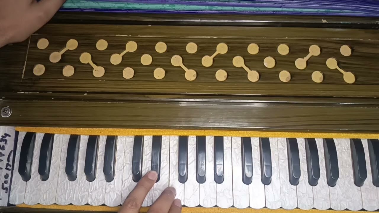 Shabad-Mere Satgura mein tujh bin avar na koe by Bhai Maninder Singh ji Hazoori Ragi (Male Scale))