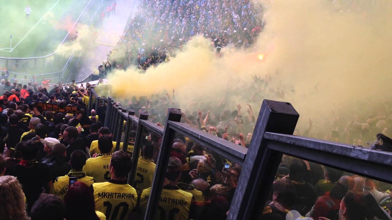 Schalke vs. Dortmund 1:3  Pyro Hooligans  Ultras HD