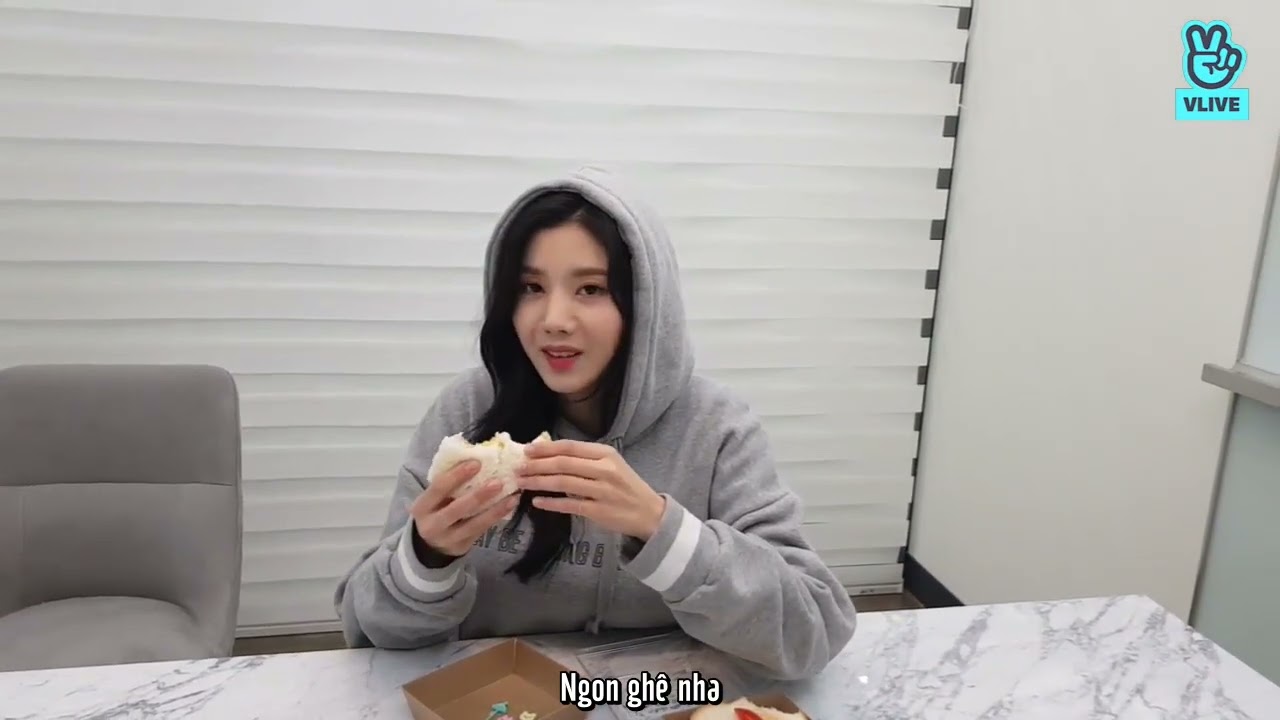 [VIET/ENG SUB] Eunbi Birthday V-line 27092018