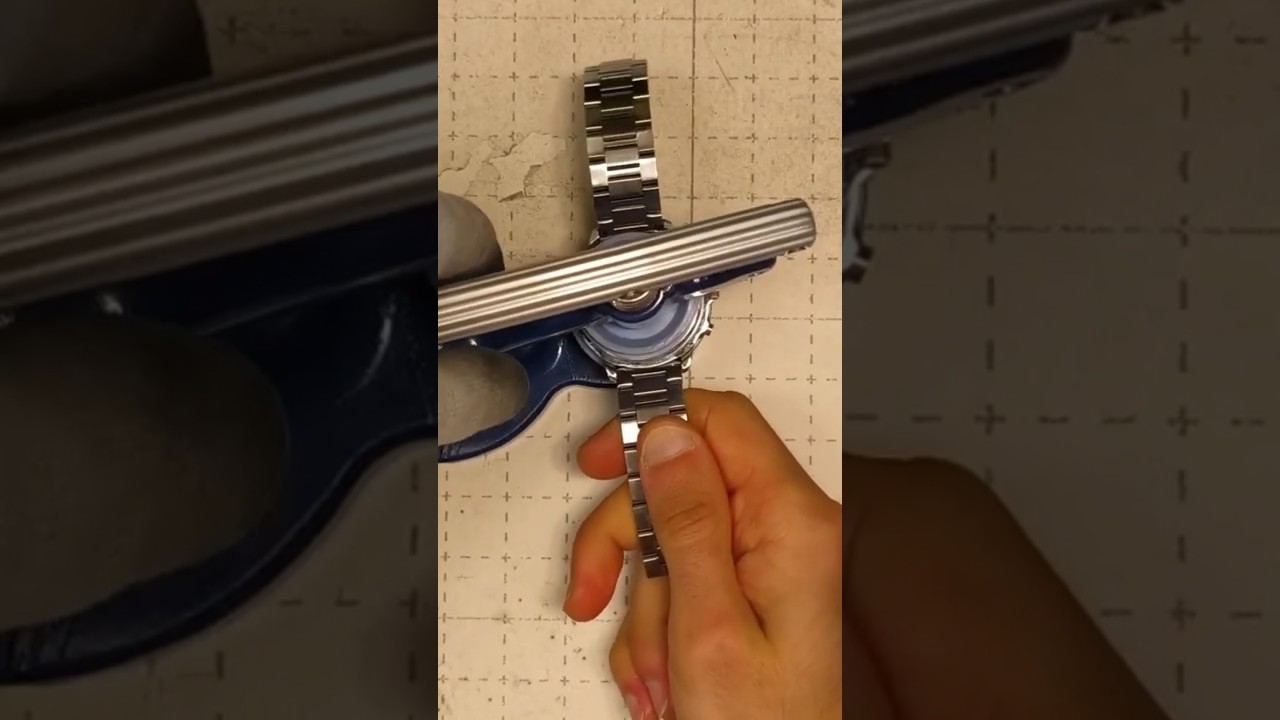 Closing a Snap-Back Watch Case &ndash; Satisfying Press Fit! #shorts📄