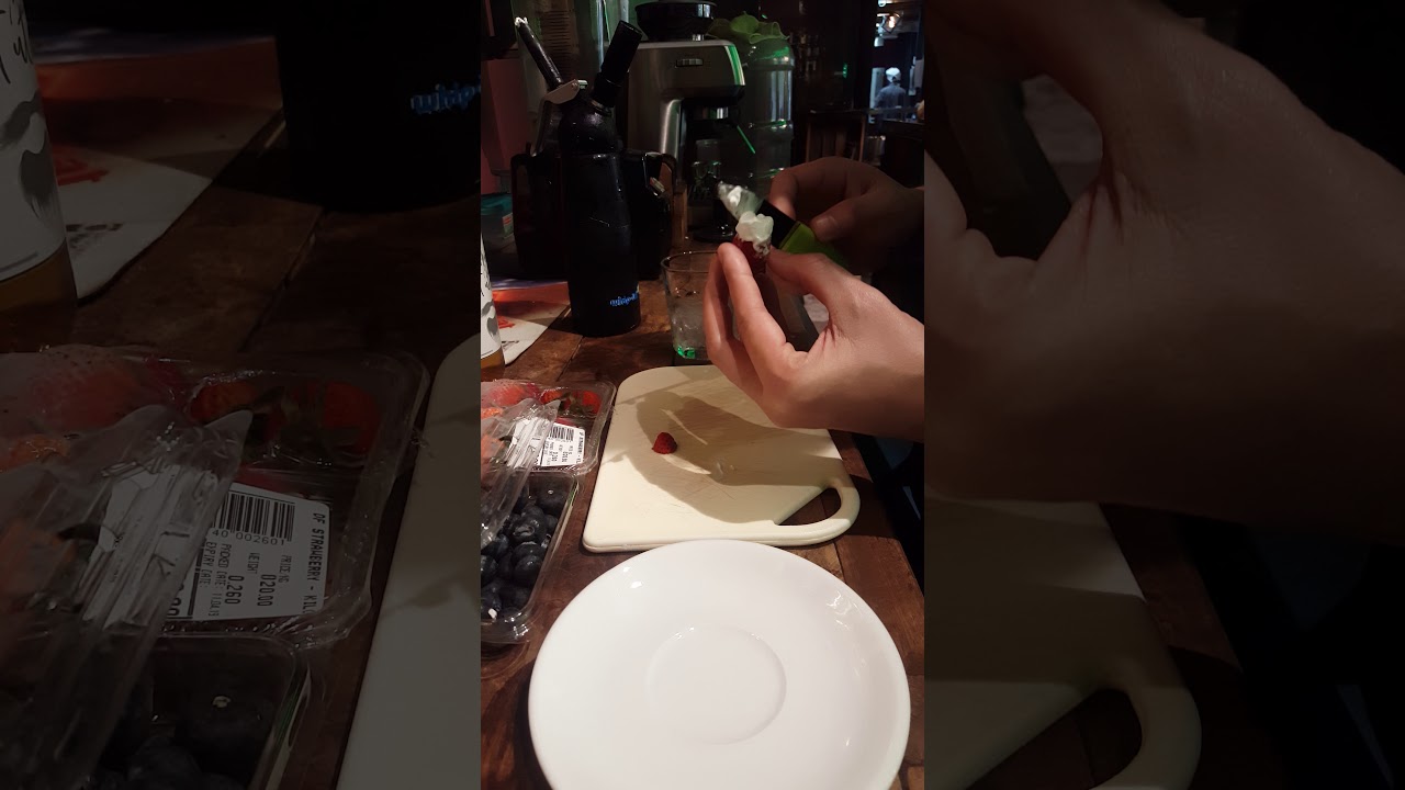 Best cocktail Garnish 