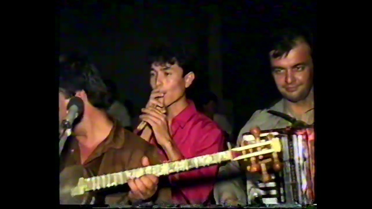 24.06.1993й.Янгиариқ т Қўриқтом қ-ғи.Саъдуллаев Қахрамон оға тўйи.3-кисм