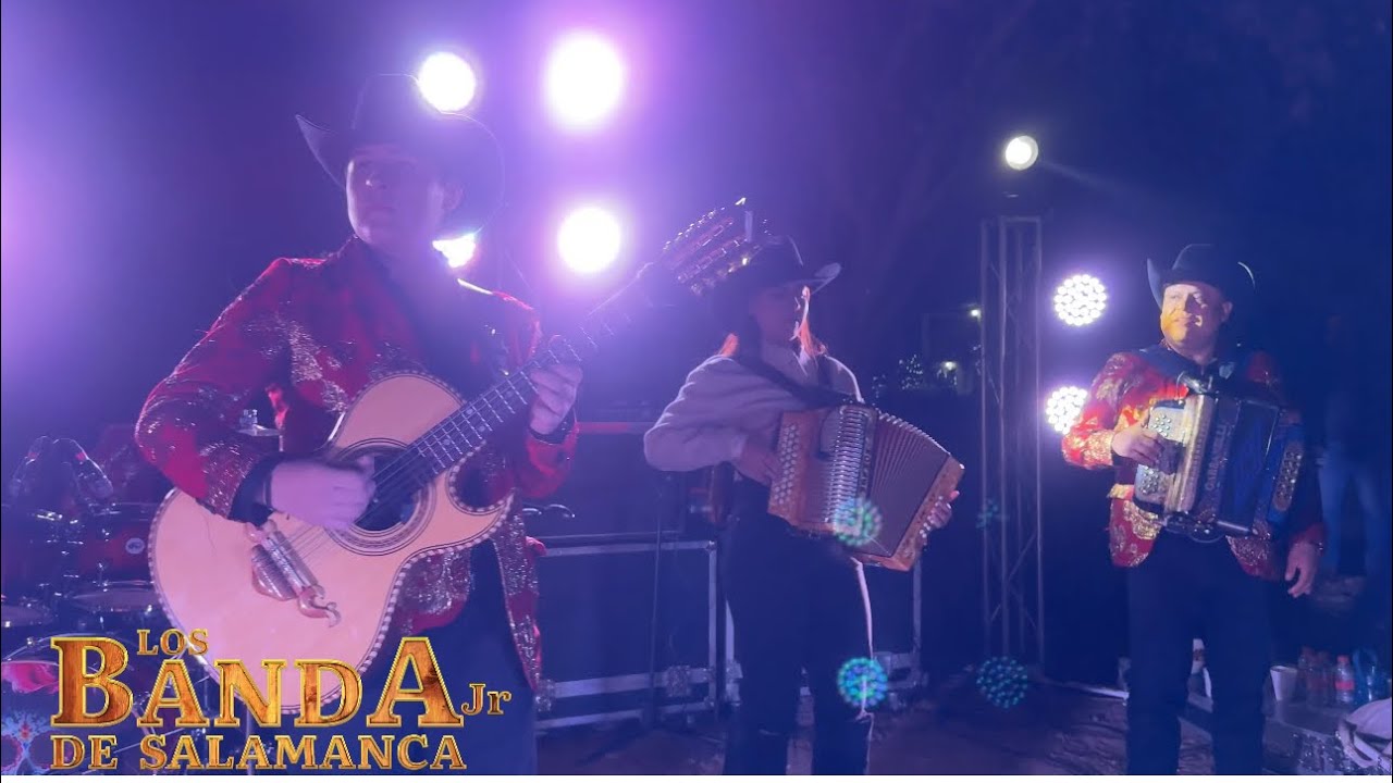 LA LOBA DEL MAL/JAQUELINE BANDA FT LOS BANDA JR DE SALAMANCA