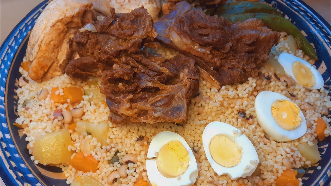 Barkouks à la viande séchée un plat traditionnel kabyle,une tuerie بركوكس بلقديد