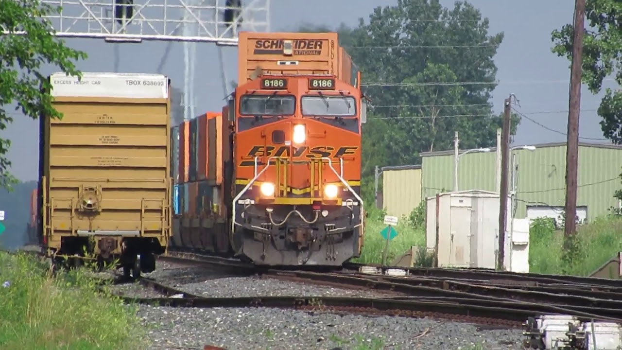 Summer Afternoon Railfanning in Deshler, Ohio.  7/6/2019.