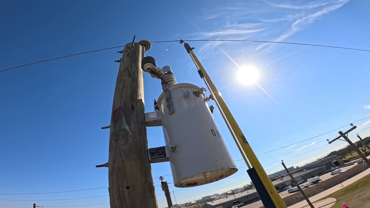 Fuse Cutout & Hotline Clamp Changeout | Electrical Lineman School