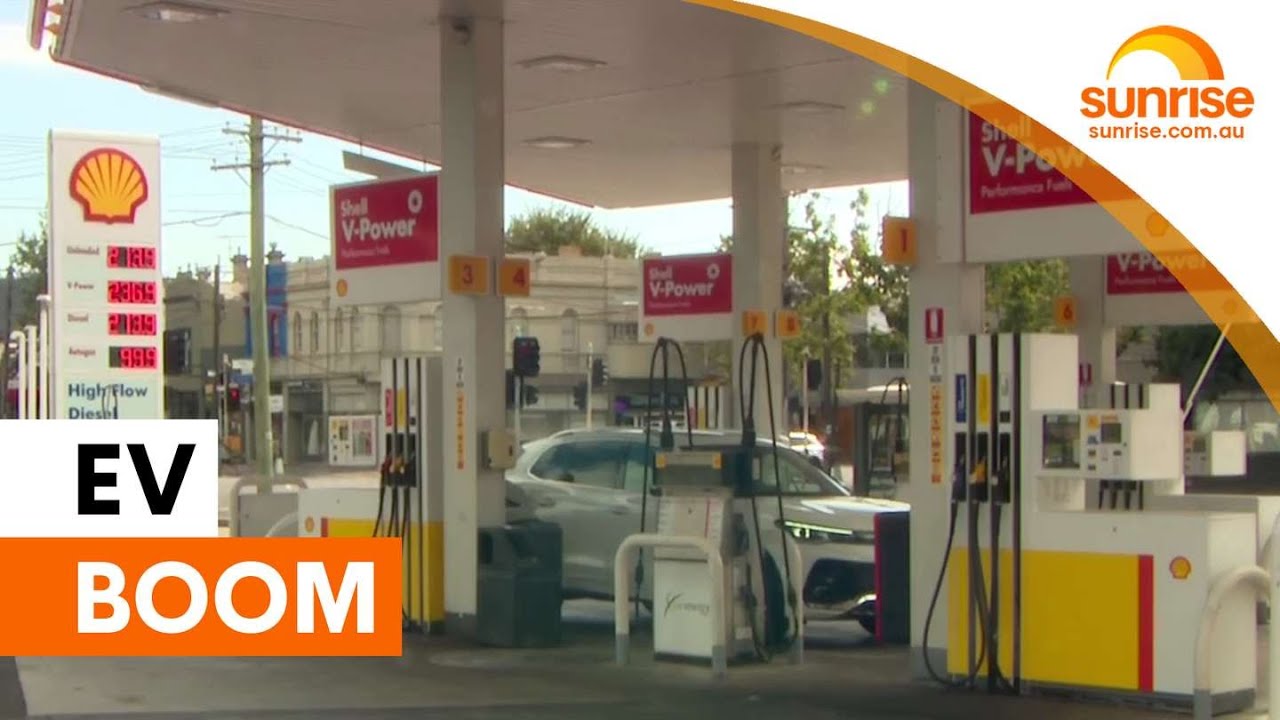 Petrol crisis drives electric vehicle surge | Sunrise