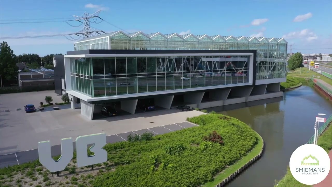 Optimal climate in energy neutral building -atrium built by Smiemans