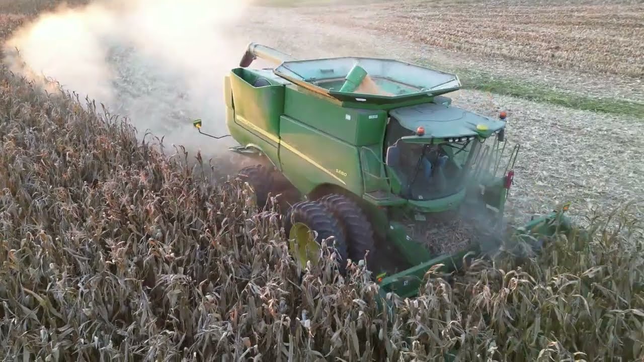Corn Harnvest 2023 John Deere S660 Combine Southern Illinois Ral/Vei