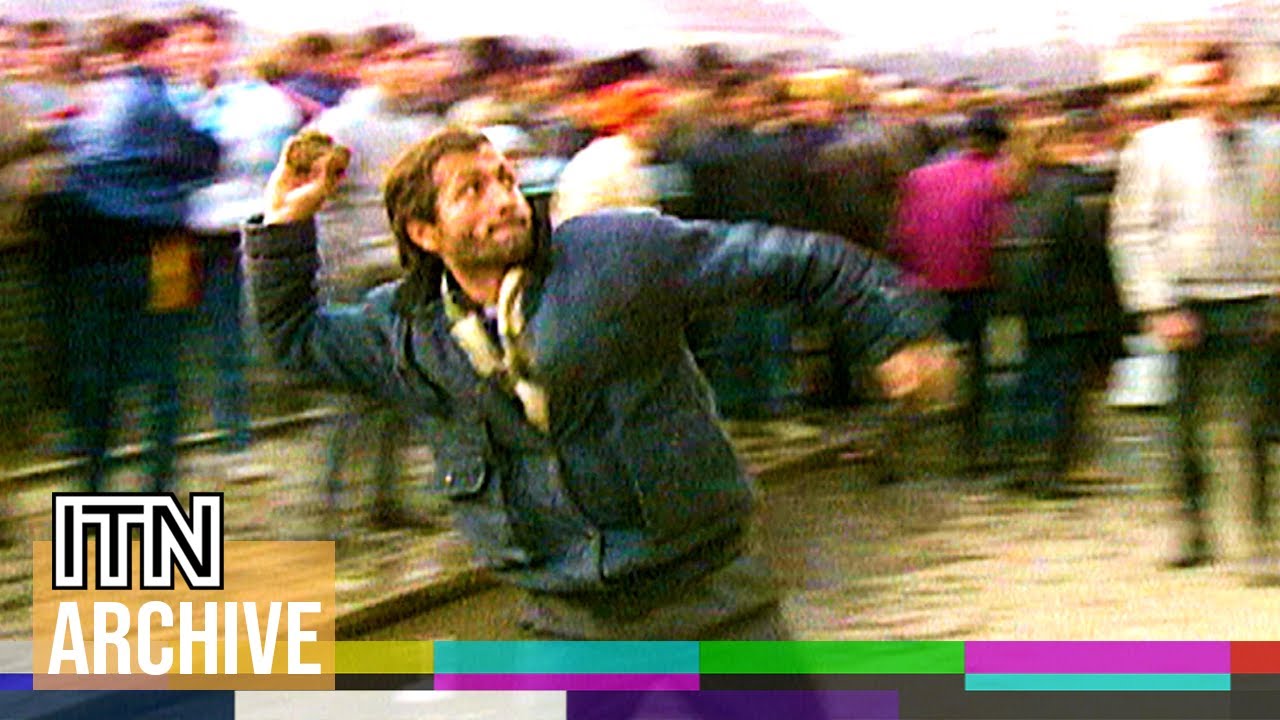 Dramatic Uncut Footage of Romanian Revolution After the Fall of Ceaușescu (1990)