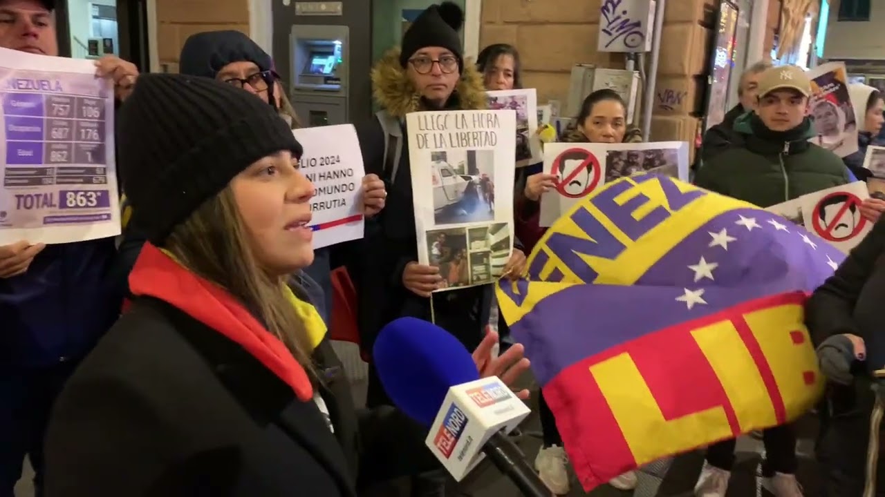 *Manifestazione della comunità venezuelana a Genova*