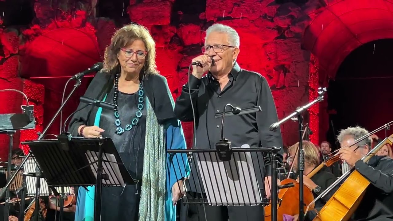Zülfü Livaneli & Maria Farantouri - Kardeşin Duymaz (San Ton Metanasti)