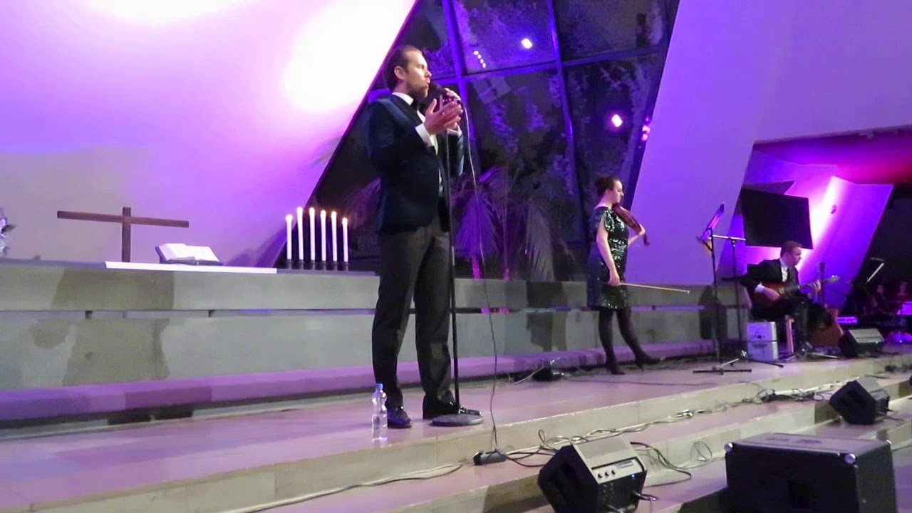 WALTTERI TORIKKA - Oi jouluyö - Hyvinkään kirkko 1.12.2019