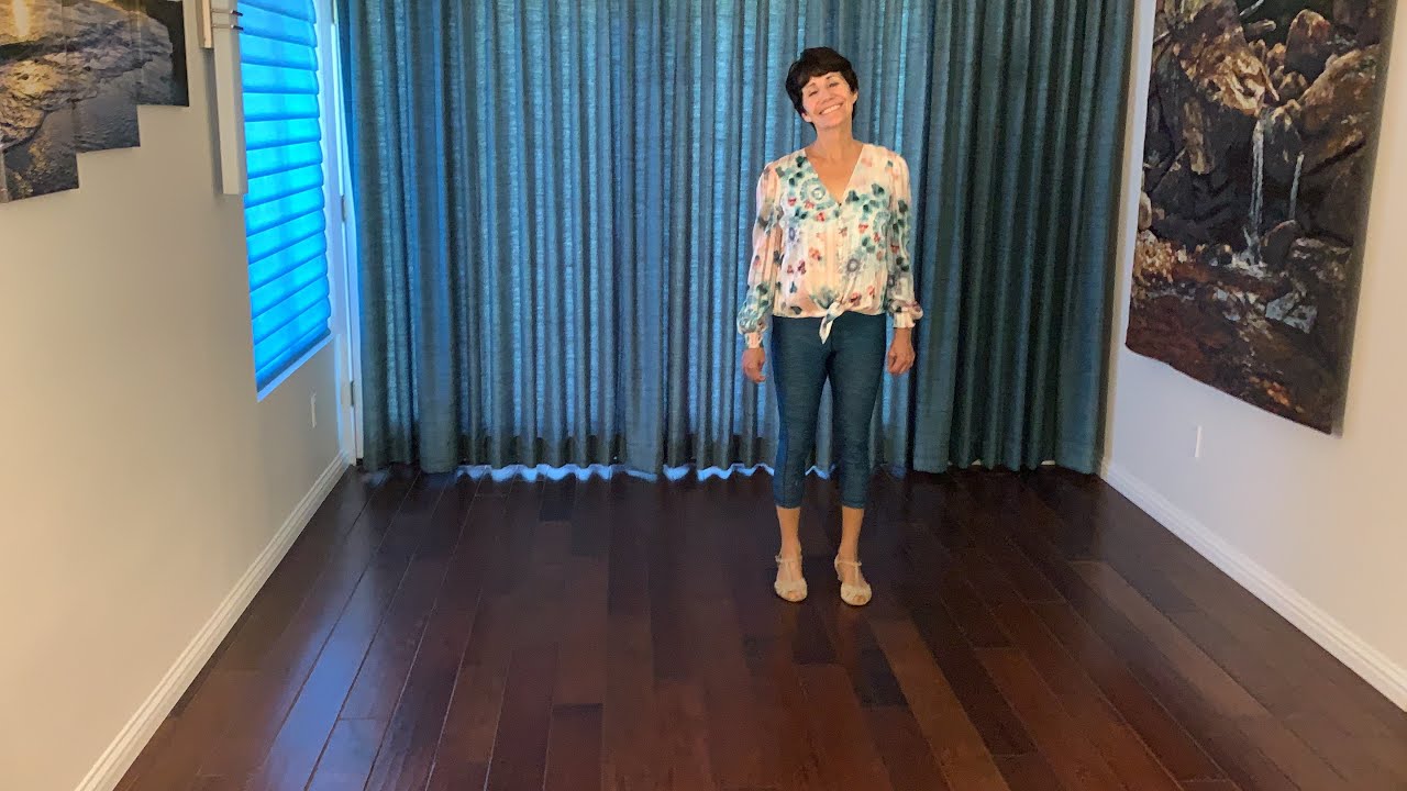 Dancing in the Dark line dance demonstration and tutorial by Stephie