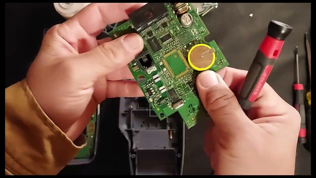 I Took Apart a Card Reader Machine… Here’s What’s Inside!