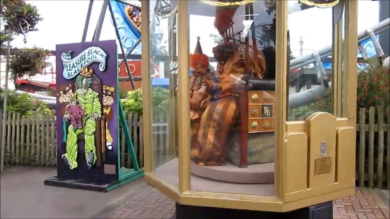 Have a Laugh with The Famous Laughing Clown at Blackpool Pleasure Beach, England  A visit in 2012!
