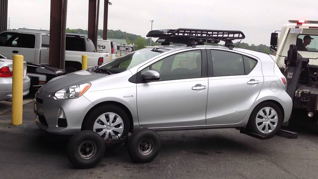 Setting Dollies on a Vehicle