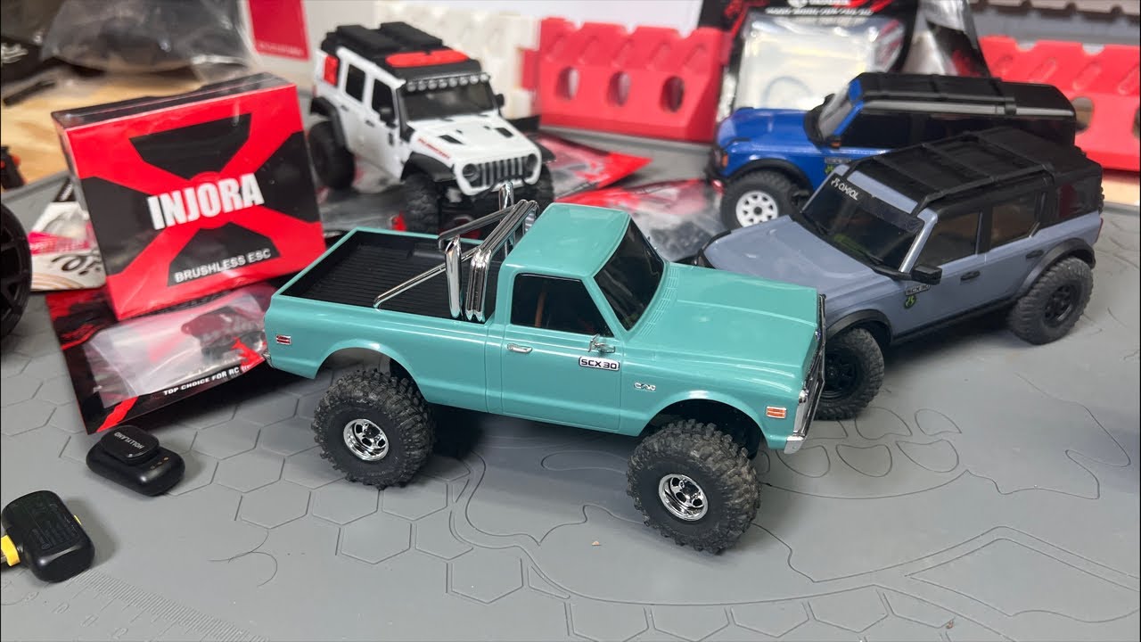 CCxRC is live! Let’s Talk SCX30s and 1/24th scale - Audio starts at 00:45
