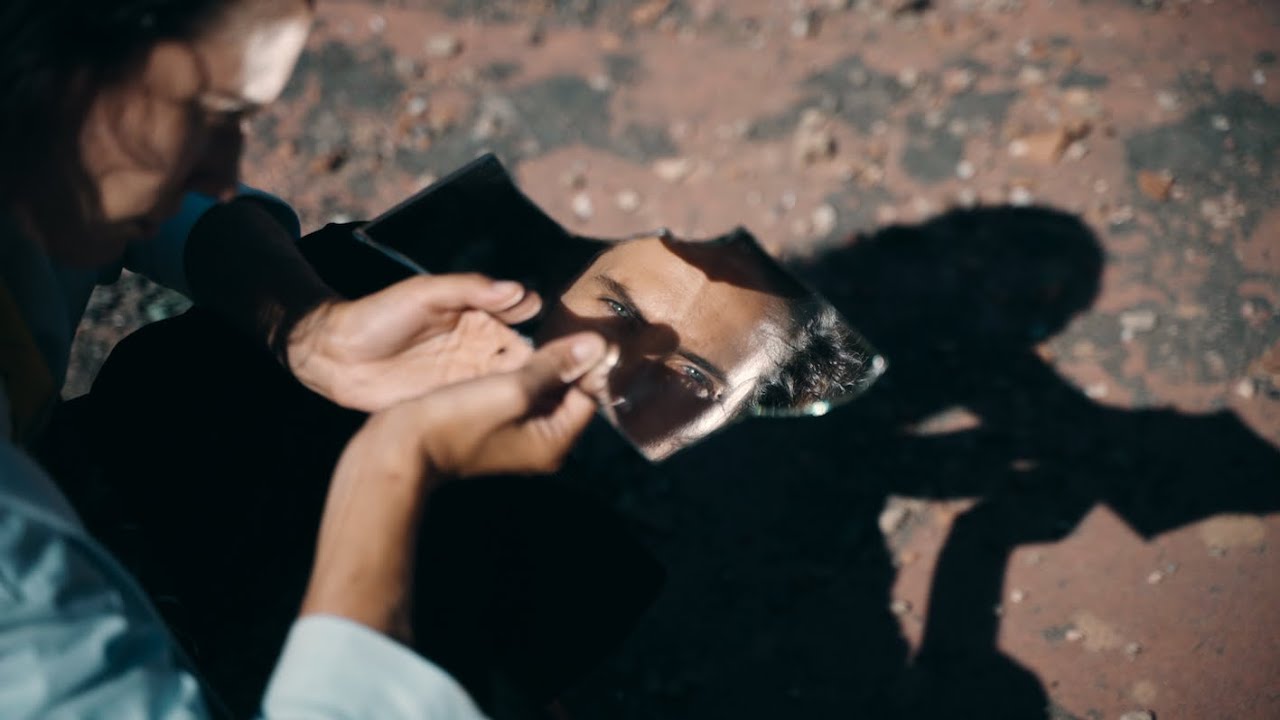 Brisa Fenoy -  Roto | Parte 1 (V&iacute;deo Oficial)