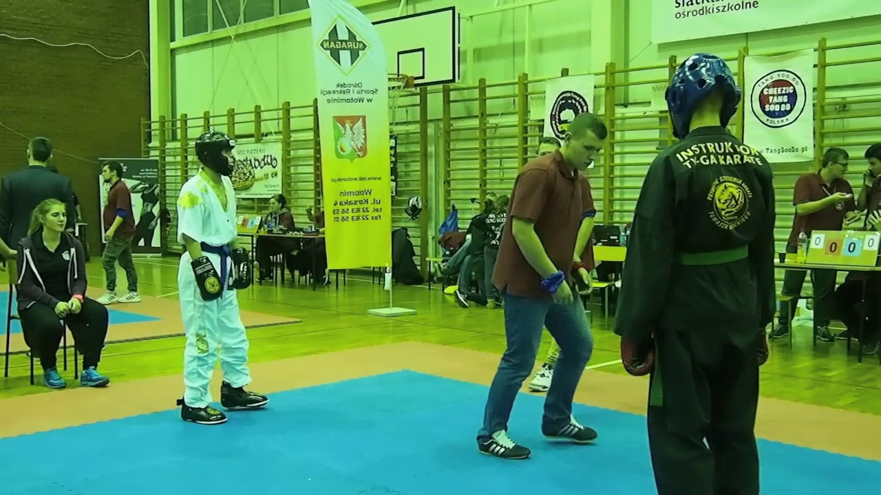Semi-contact (cadets) - Kacper Gadomski CSW TKD Wesola vs Jakub Zdunek  PSKT. Wysockiego