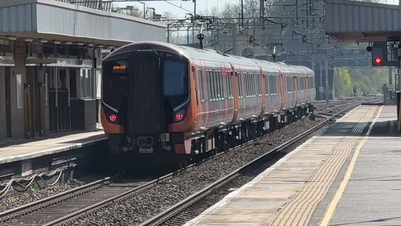 West Coast Main Line Trains at Hemel Hempstead on April 11th 2025