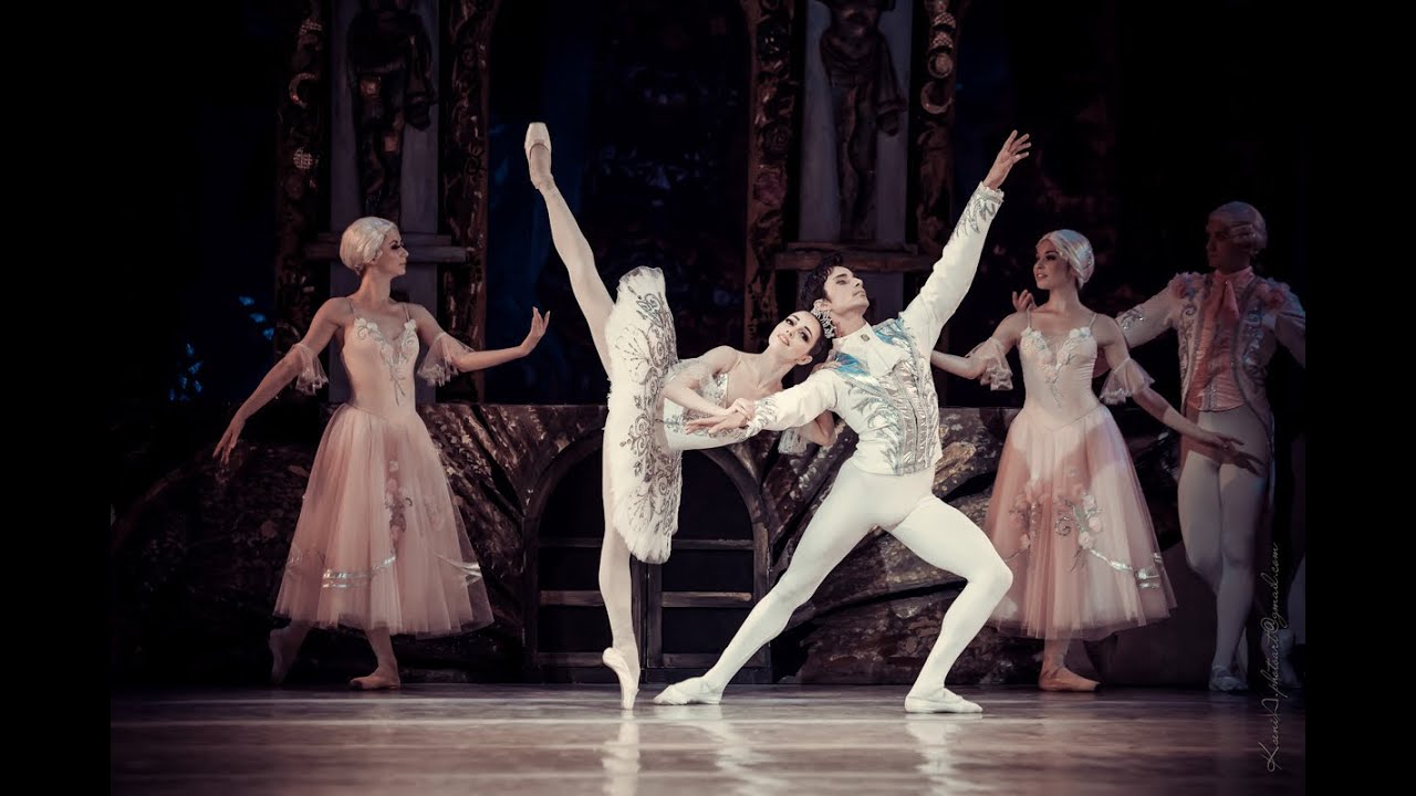 Kyiv Grand Ballet - The Nutcracker