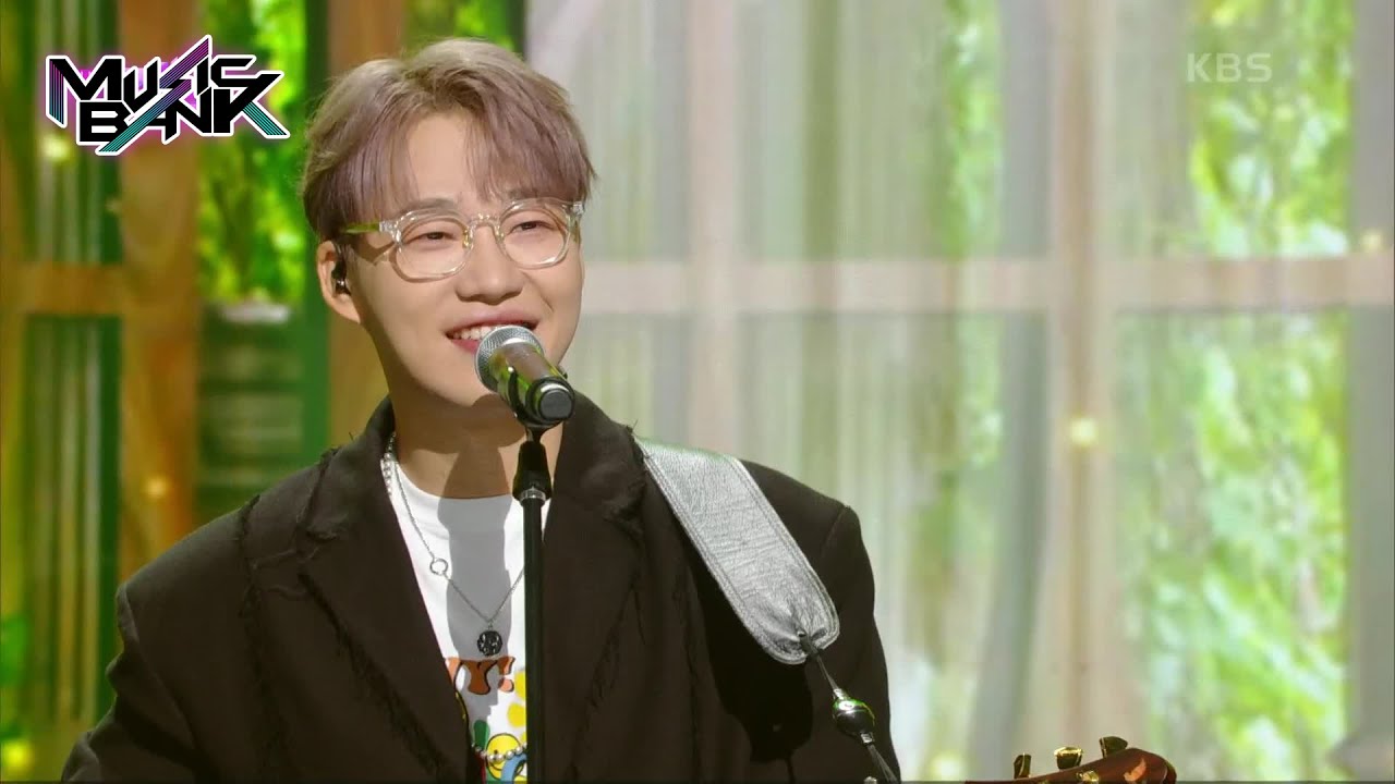 Happy Ending - Hong Dae kwang [Music Bank] | KBS WORLD TV 220902